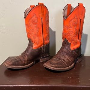 Old West western boot. Boys size 2